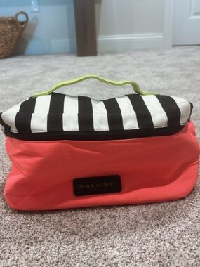 Limited Edition Victoria’s Secret 2016 Lingerie Travel Bag, Rare!
